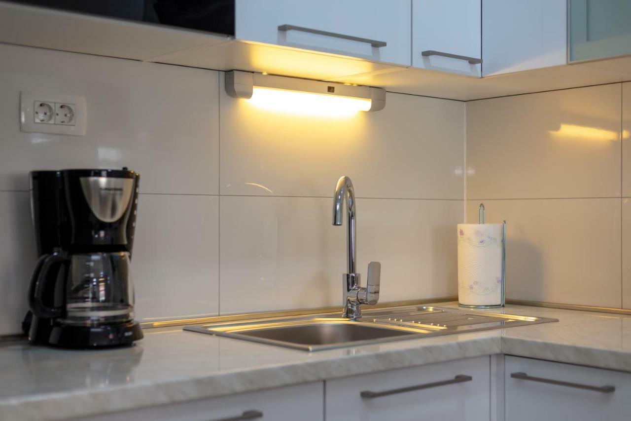 Villa Apartments Kordic Kaštela Esterno foto