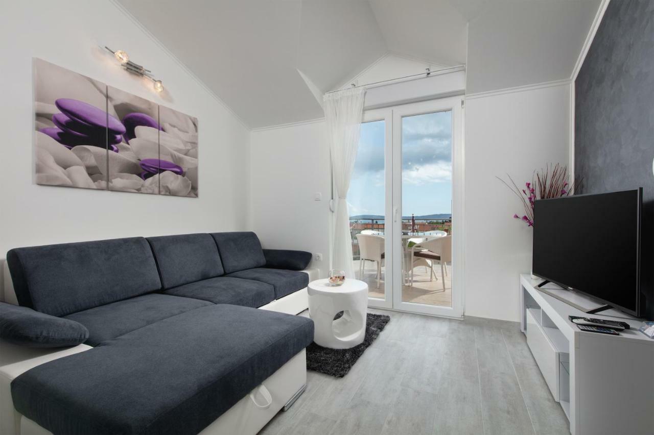 Villa Apartments Kordic Kaštela Esterno foto