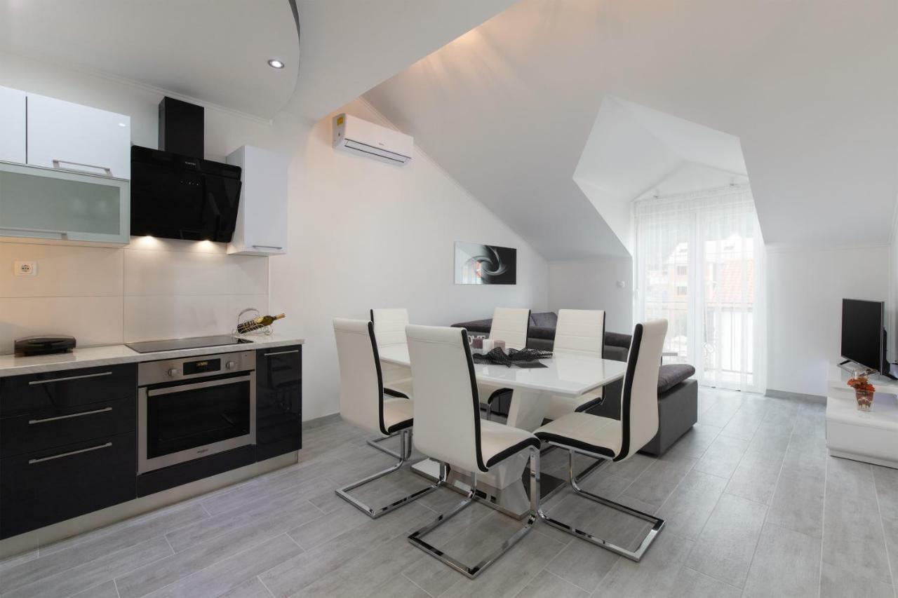 Villa Apartments Kordic Kaštela Esterno foto