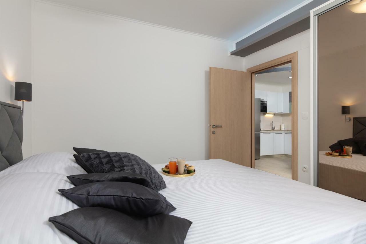 Villa Apartments Kordic Kaštela Esterno foto