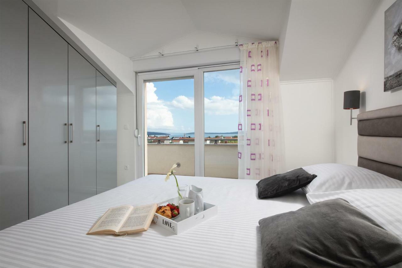 Villa Apartments Kordic Kaštela Esterno foto